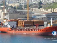 Nafta-/keemialaev müügiks