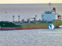 Nafta-/keemialaev müügiks