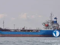 Nafta-/keemialaev müügiks