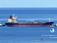 Nafta-/keemialaev müügiks