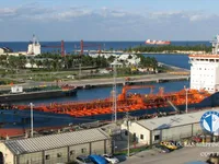 Nafta-/keemialaev müügiks