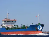 Nafta-/keemialaev müügiks