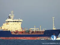 Nafta-/keemialaev müügiks