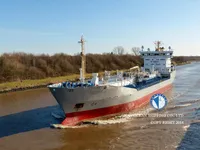 Nafta-/keemialaev müügiks