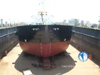 Nafta-/keemialaev müügiks