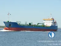 Nafta-/keemialaev müügiks