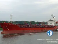 Nafta-/keemialaev müügiks