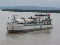 LNG vedav laev müügiks