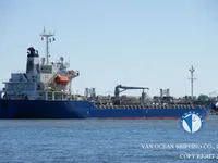 Nafta-/keemialaev müügiks
