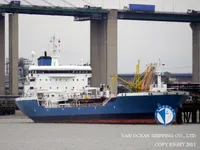 Nafta-/keemialaev müügiks