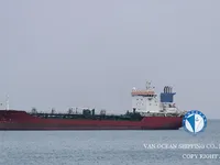 Nafta-/keemialaev müügiks