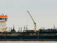 Nafta-/keemialaev müügiks