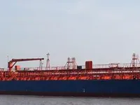 Nafta-/keemialaev müügiks