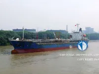 Nafta-/keemialaev müügiks