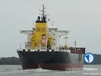 Nafta-/keemialaev müügiks