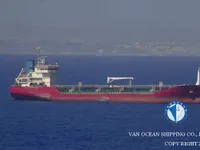 Nafta-/keemialaev müügiks