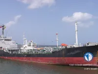 Nafta-/keemialaev müügiks