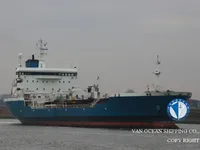Nafta-/keemialaev müügiks
