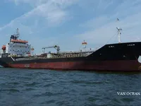 Nafta-/keemialaev müügiks