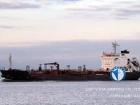 Nafta-/keemialaev müügiks