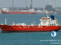 Nafta-/keemialaev müügiks