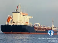 Nafta-/keemialaev müügiks