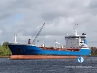 Nafta-/keemialaev müügiks