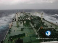 Nafta-/keemialaev müügiks