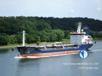 Nafta-/keemialaev müügiks