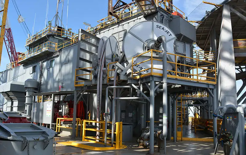 LNG vedav laev müügiks