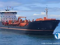 Nafta-/keemialaev müügiks