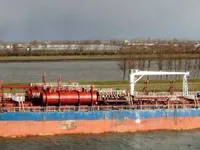 Nafta-/keemialaev müügiks