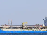 Nafta-/keemialaev müügiks