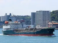 Nafta-/keemialaev müügiks