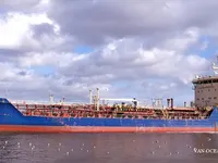 Nafta-/keemialaev müügiks
