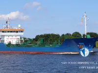 Nafta-/keemialaev müügiks