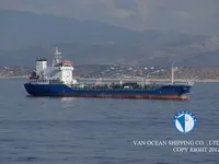 Nafta-/keemialaev müügiks