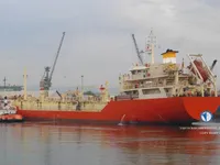 Nafta-/keemialaev müügiks