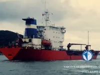 Nafta-/keemialaev müügiks