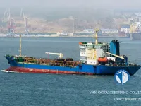 Nafta-/keemialaev müügiks