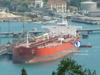 Nafta-/keemialaev müügiks