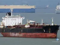 Nafta-/keemialaev müügiks