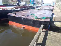 Pontoon müügiks