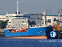 Nafta-/keemialaev müügiks