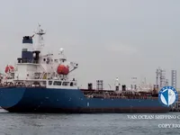 Nafta-/keemialaev müügiks
