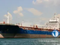Nafta-/keemialaev müügiks