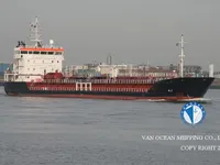 Nafta-/keemialaev müügiks