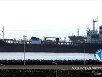 Nafta-/keemialaev müügiks