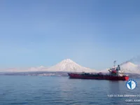 Nafta-/keemialaev müügiks