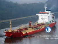 Nafta-/keemialaev müügiks